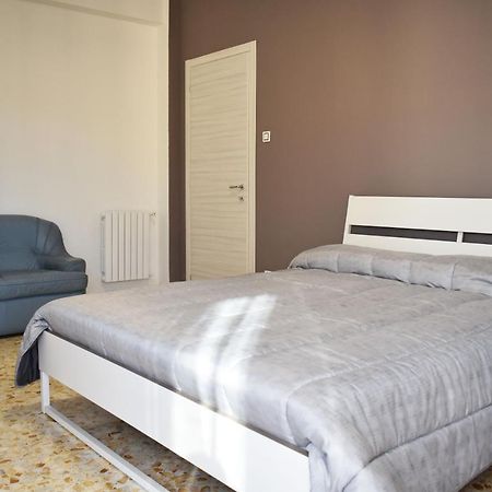 Home Neapol Zewnętrze zdjęcie
