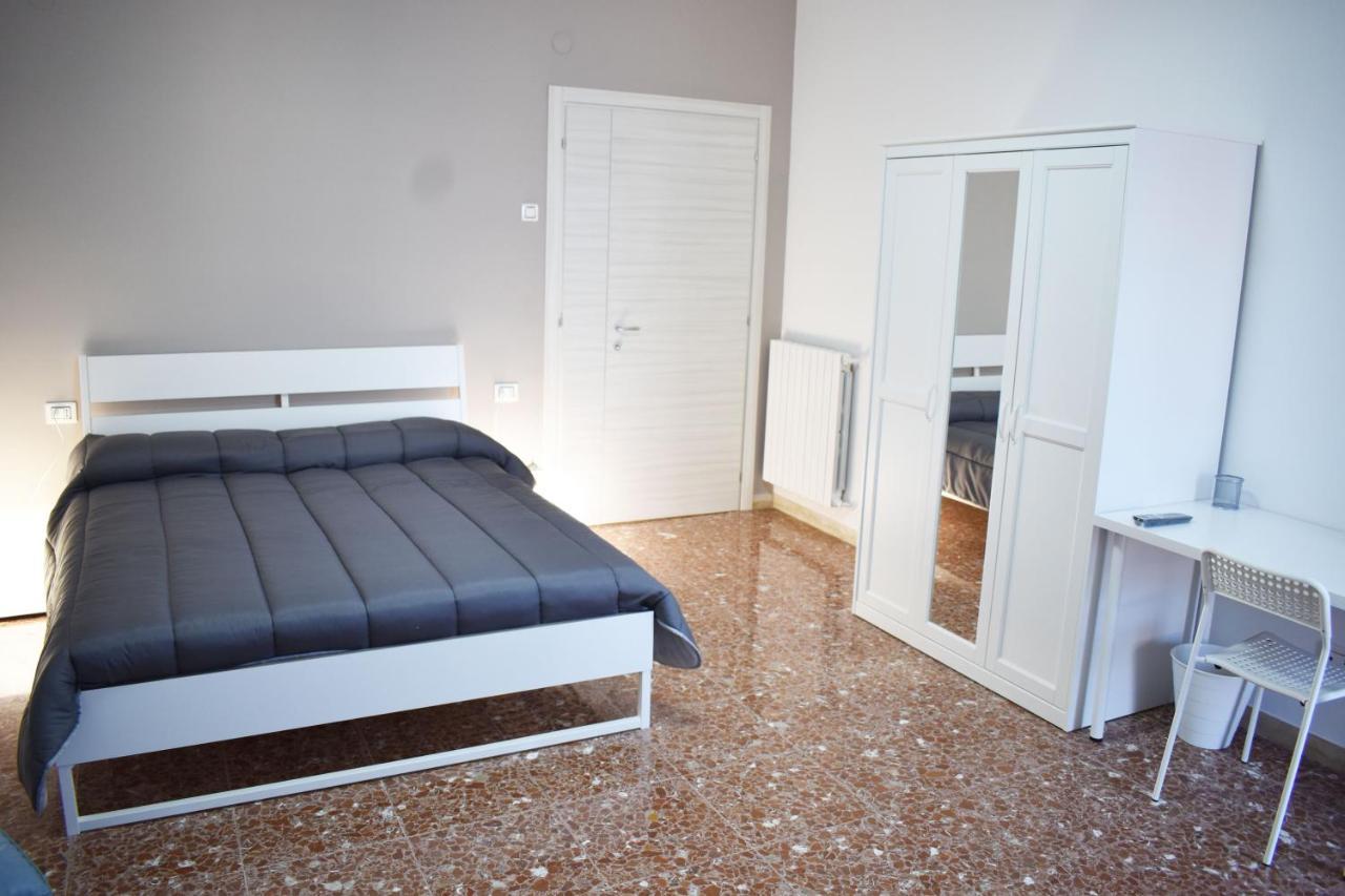 Home Neapol Zewnętrze zdjęcie